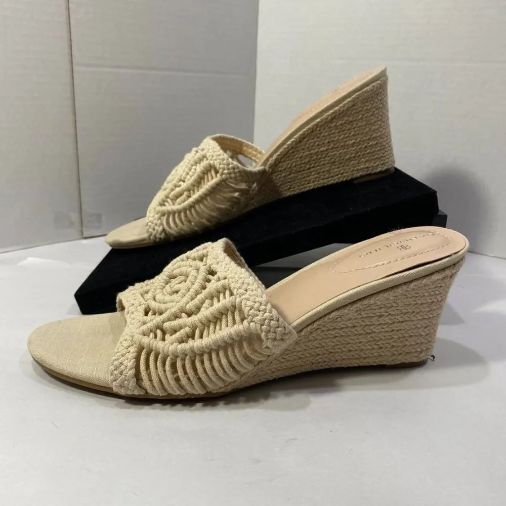 Bandolino Cream/Tan Wedge Slide Sandals Size 9M
